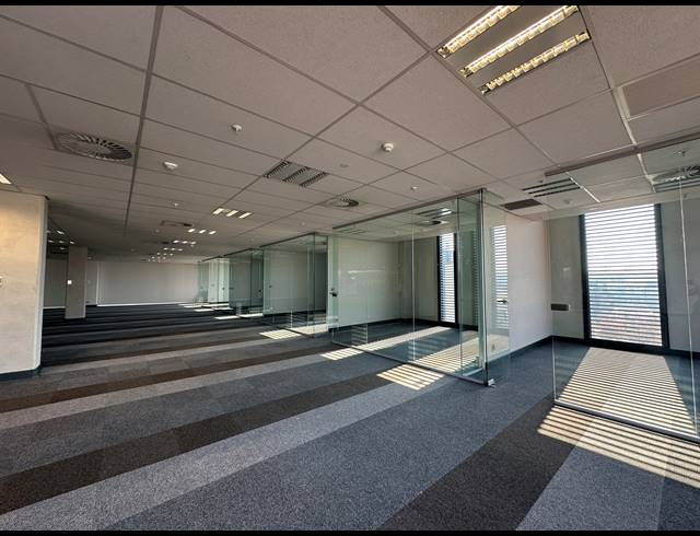 710.70M² OFFICE TO LET IN CENTURION CENTRAL